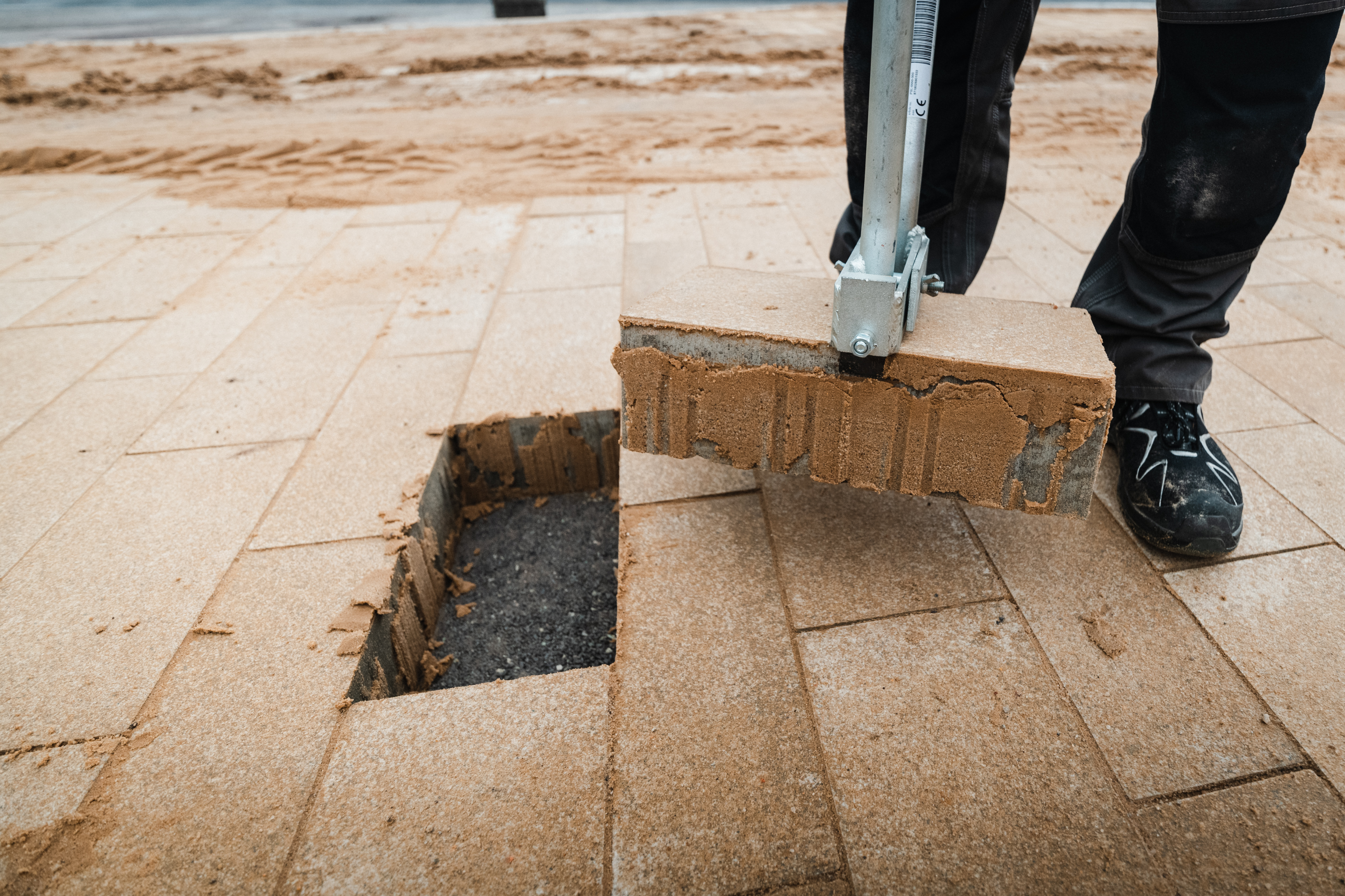 Optimas-Pflasterfugen-Fuellgeraet_Paver_Joint_Filling_device_machine_11