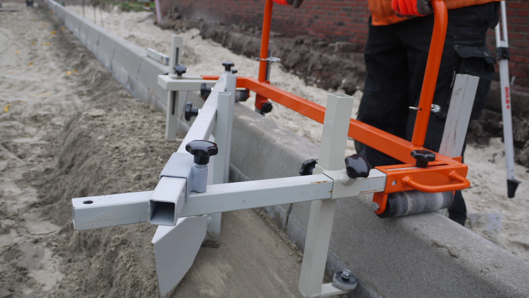 Optimas_Betonabziehsystem_Screeding_device_6
