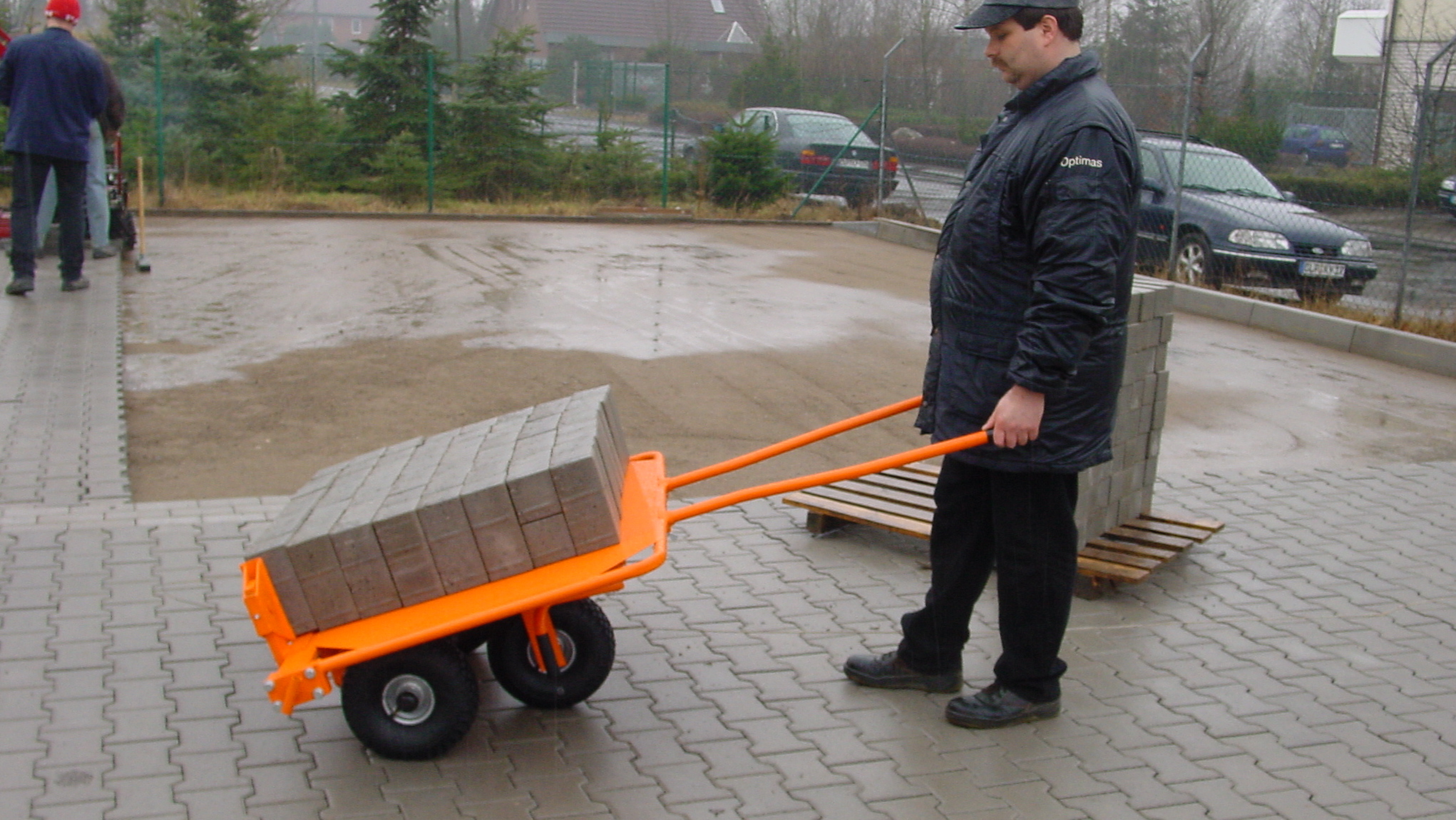 Optimas_Steinkarre_Paver_cart_3