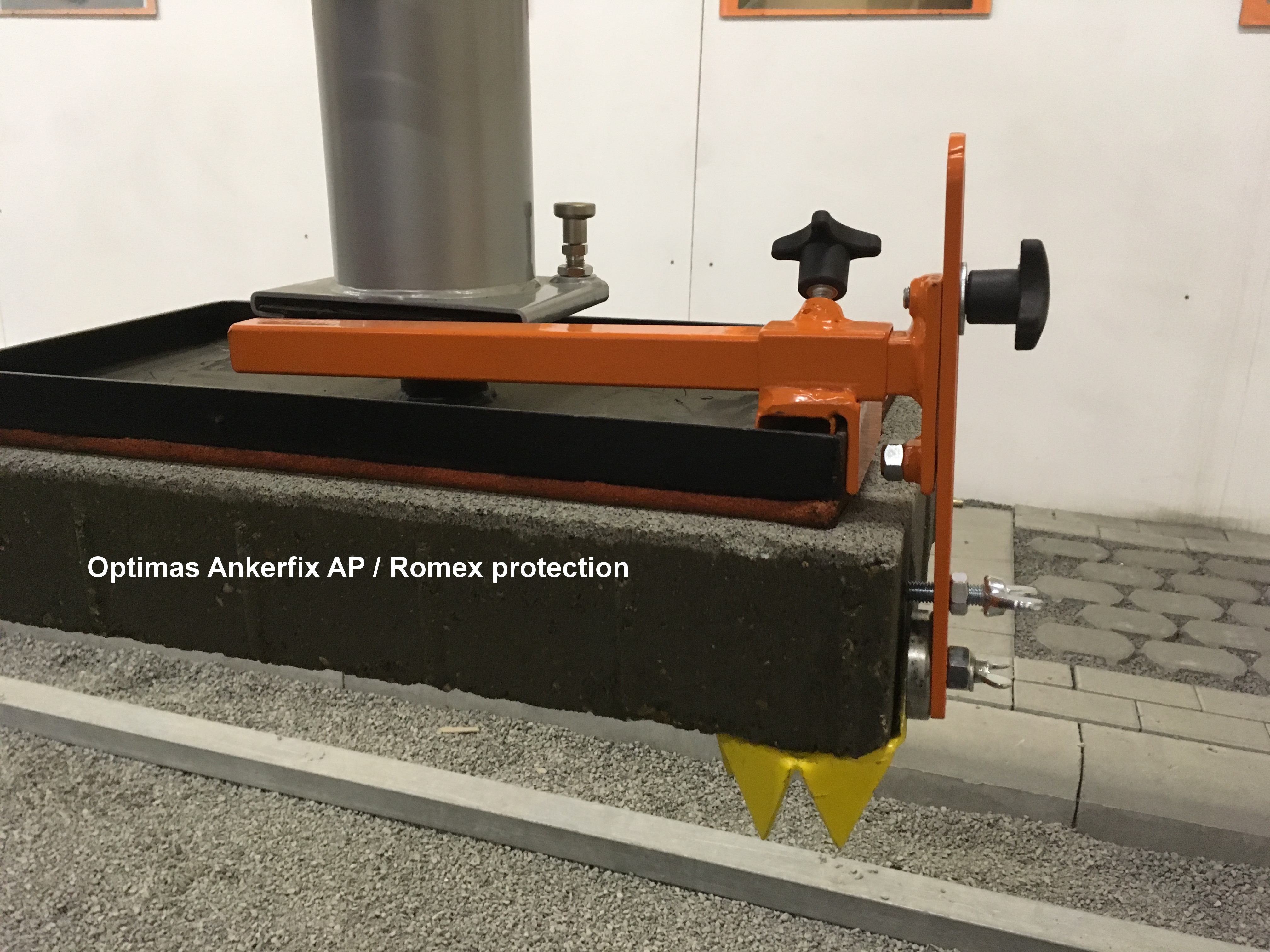 Optimas-clamping_device-Ankerfix-AP-with-Anti-shift-device_made_by_Romex