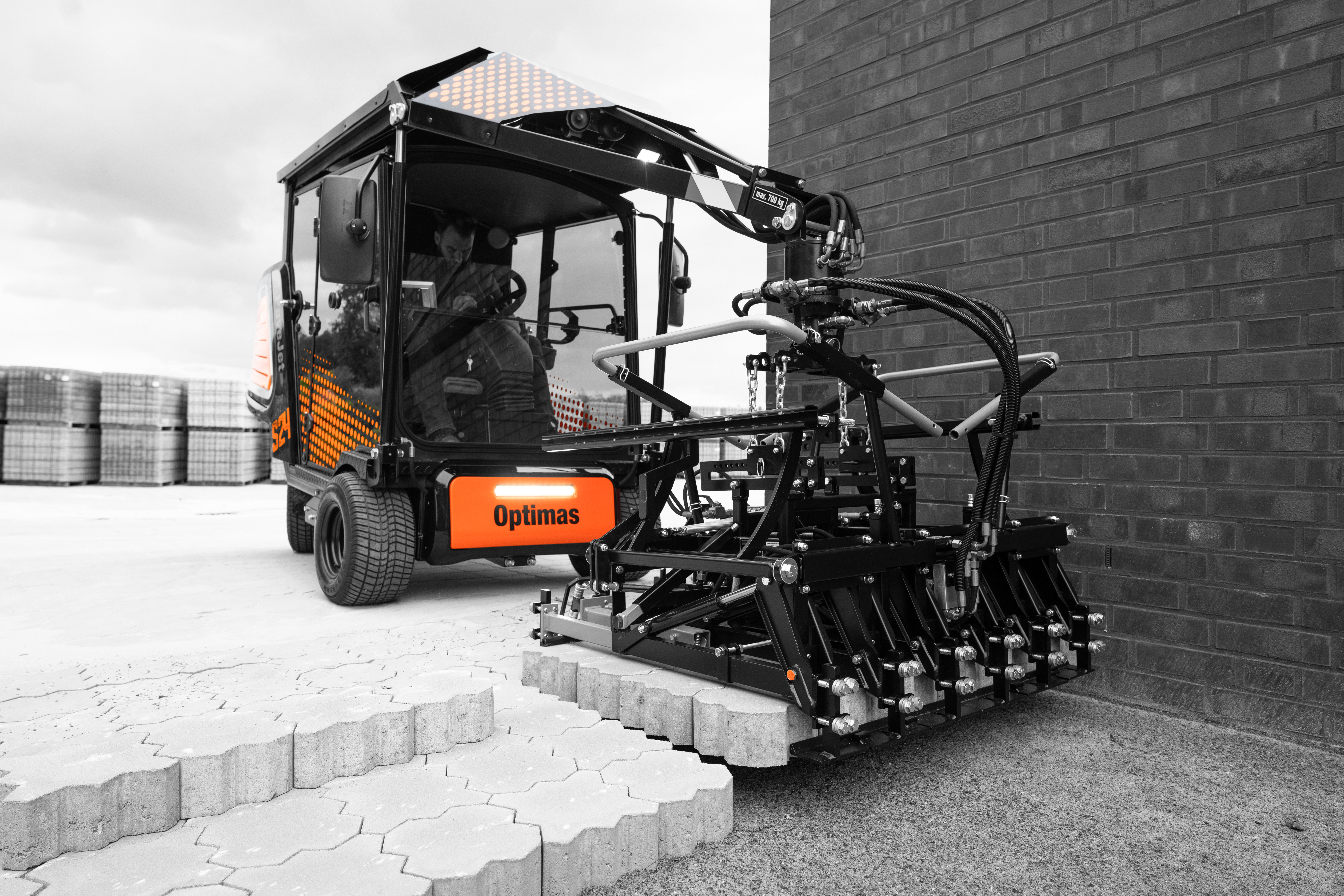 Paver-Clamp Multi6 M (Paver Laying machine) Paver-Clamp Multi6 M (Paver Laying machine)
