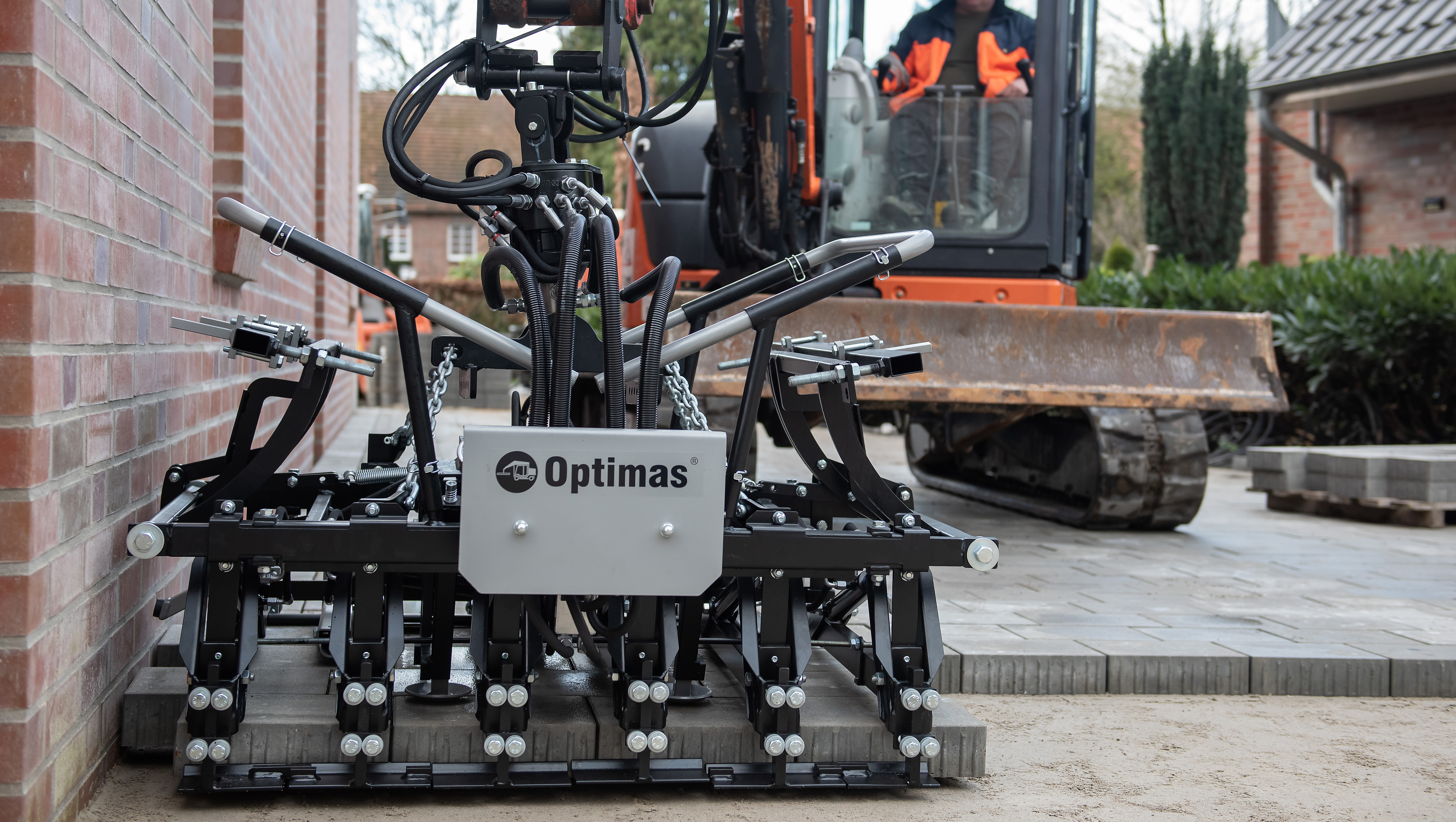 Paver-Clamp Multi6 M for various carrier - laying paving stones along the wall