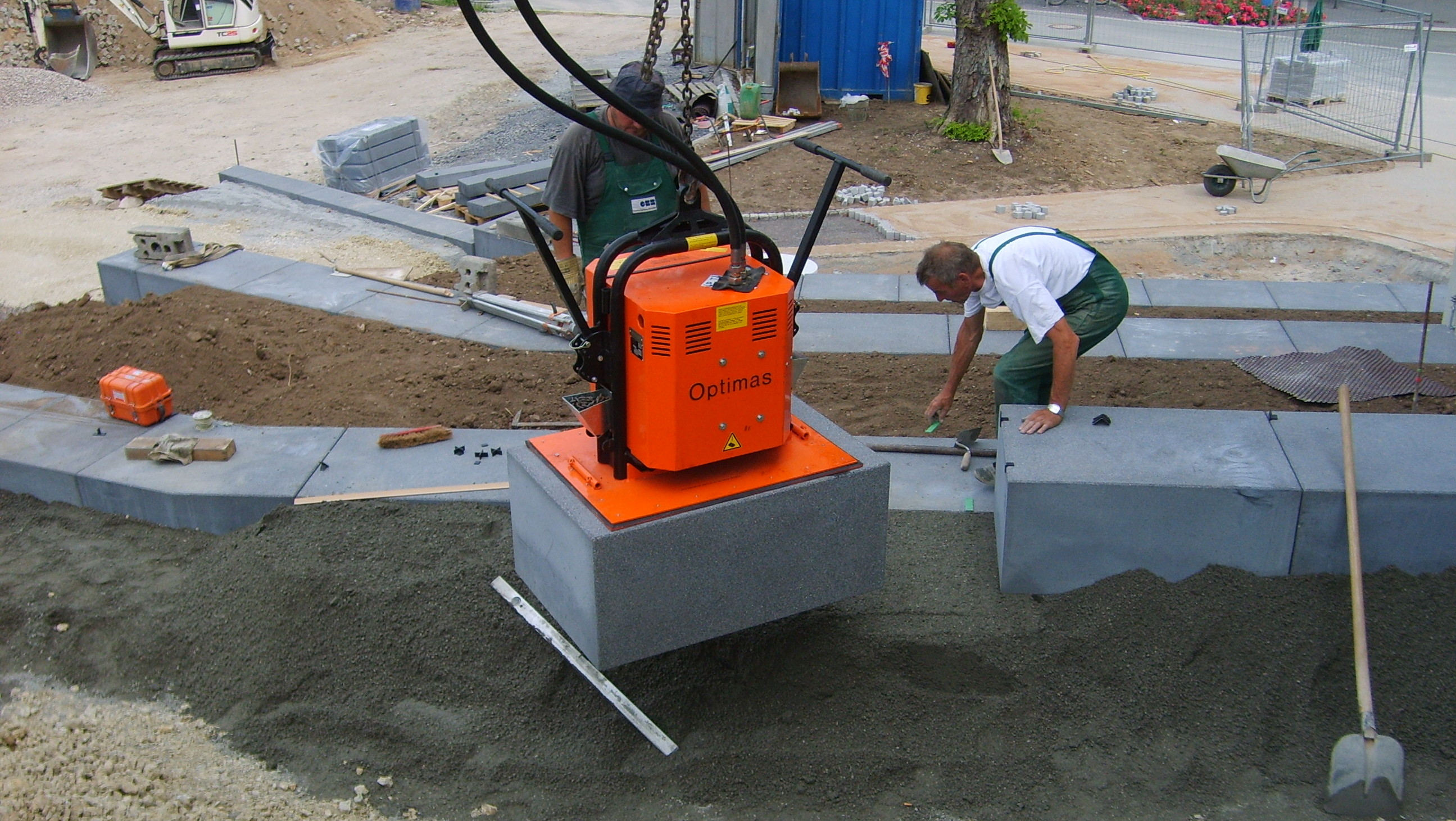 Optimas_Vacu_Magnet_8 Optimas Vacu-Magnet 500 / 1500 P/H: placing heavy weight concrete and natural stone elements by Optimas vacuum technology.