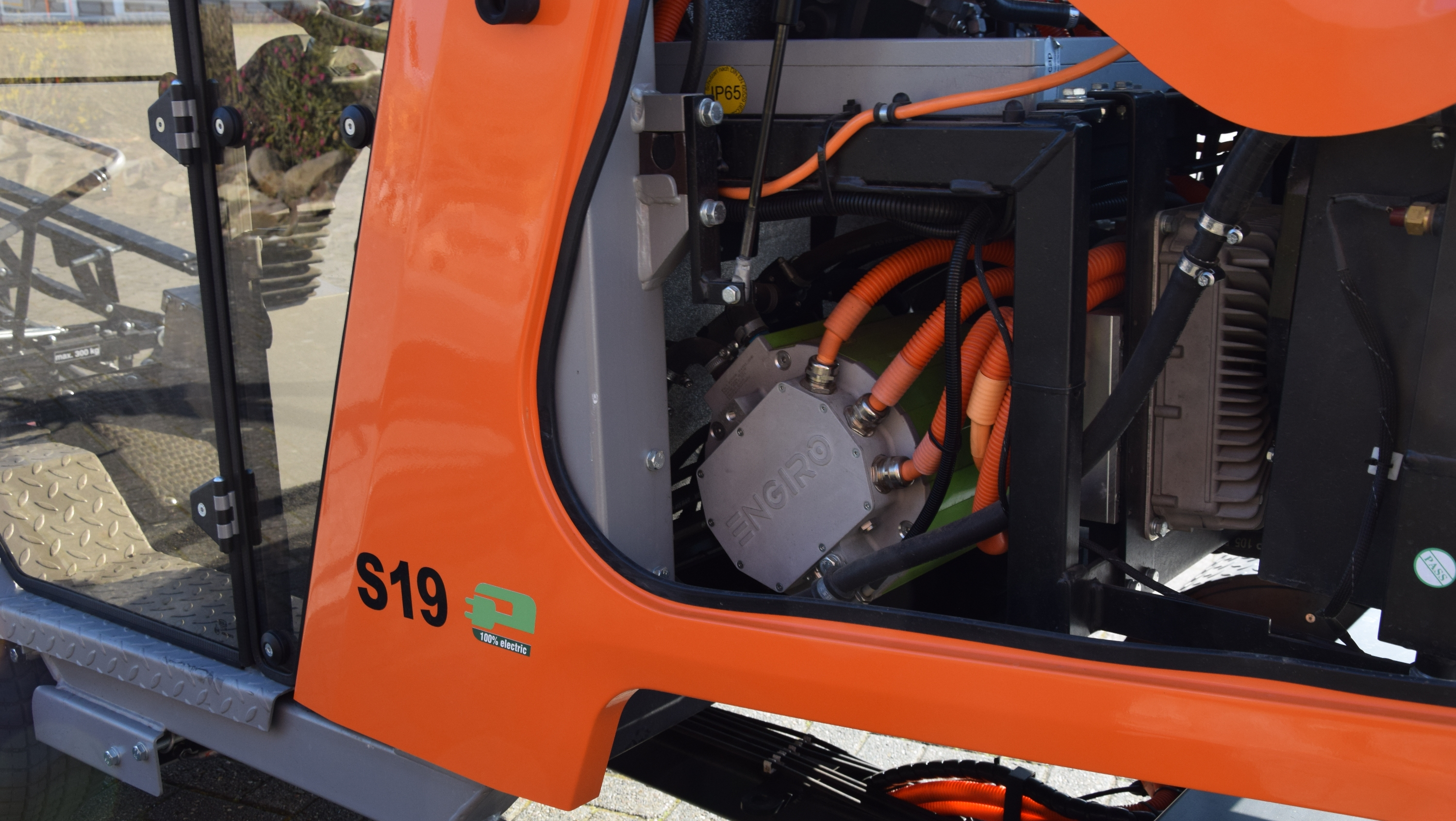 Optimas Machine de pose de pavés S19E PaveJet – Vue du moteur