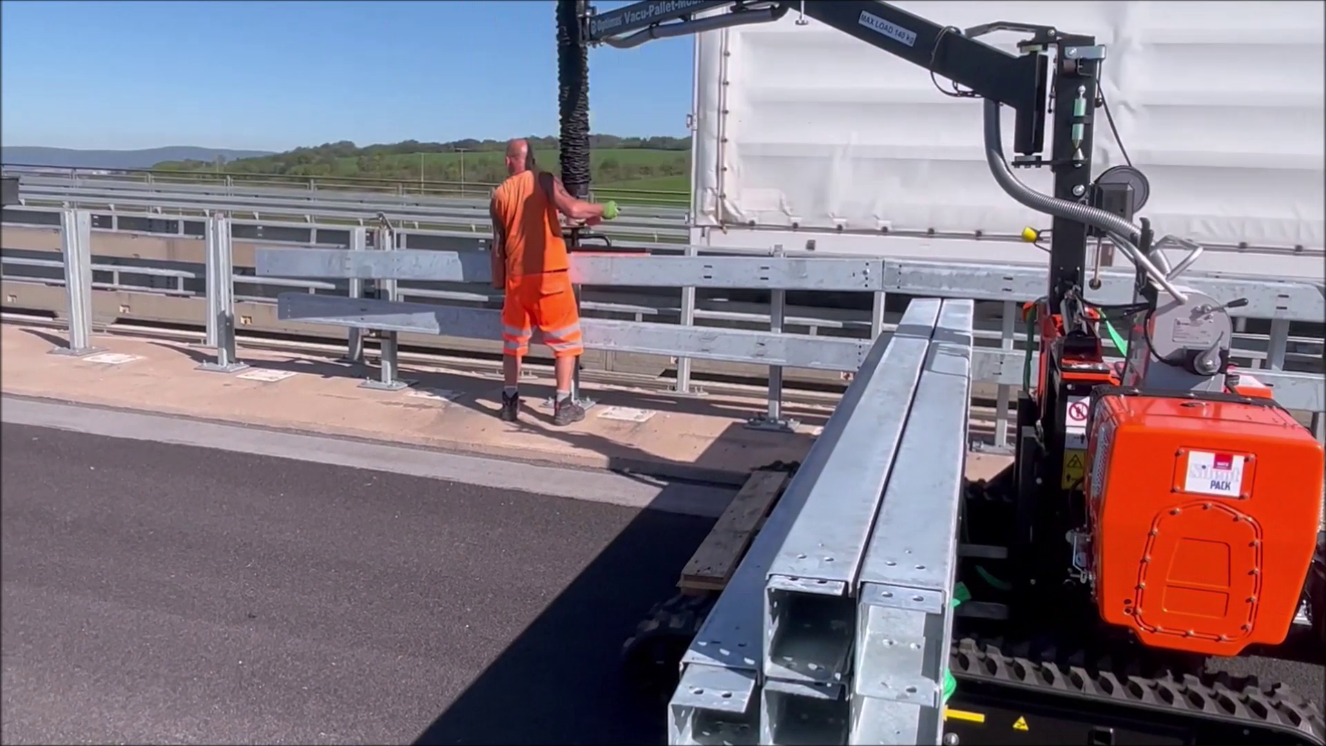 9a-vlcsnap-2023-09-21-13h46m33s707