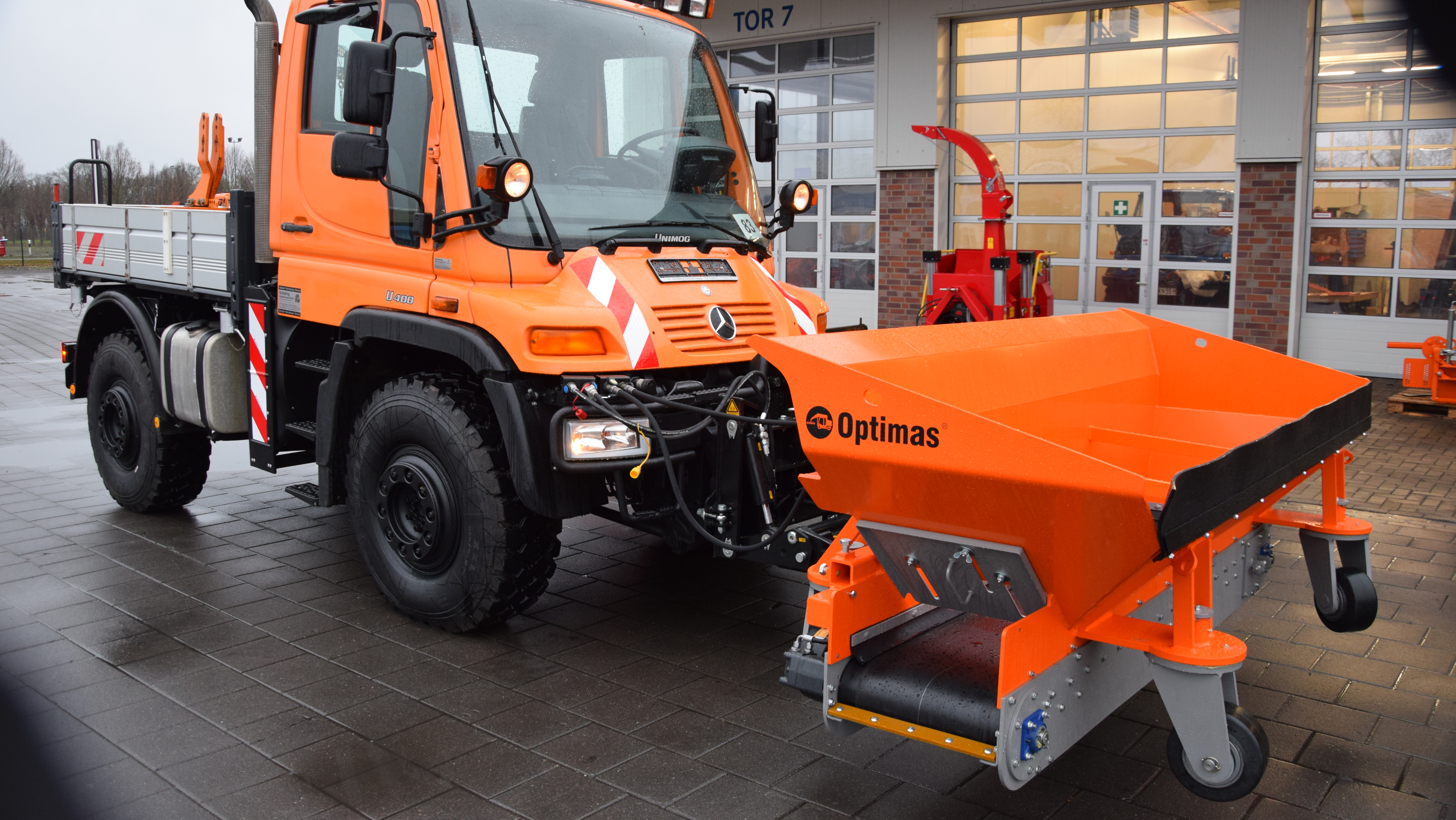 Optimas_Material_Verteilschaufel_Finliner_Side_shoot_bucket_Finliner_4