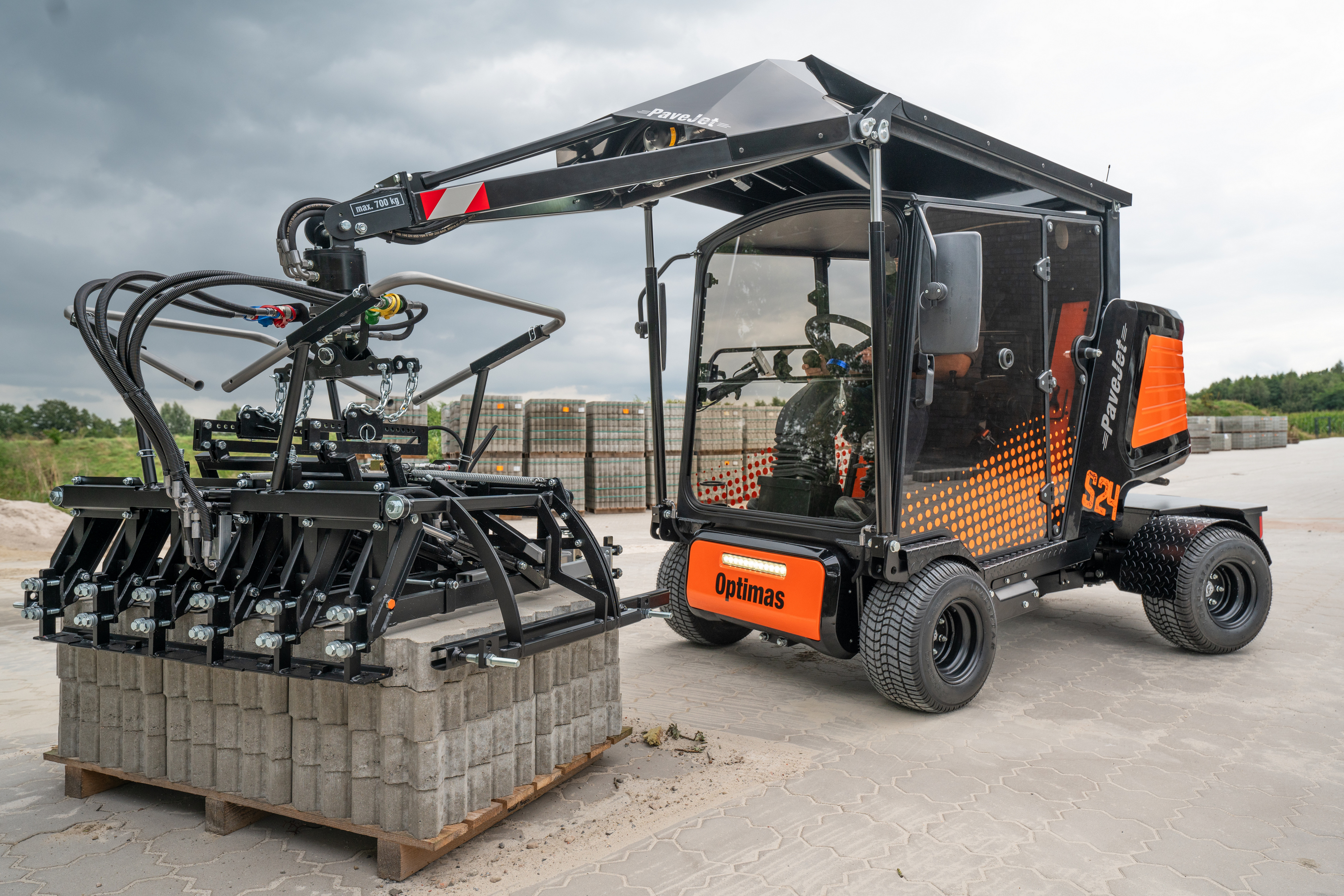 Neue Optimas Pflasterverlegemaschine Neue Optimas Pflasterverlegemaschine