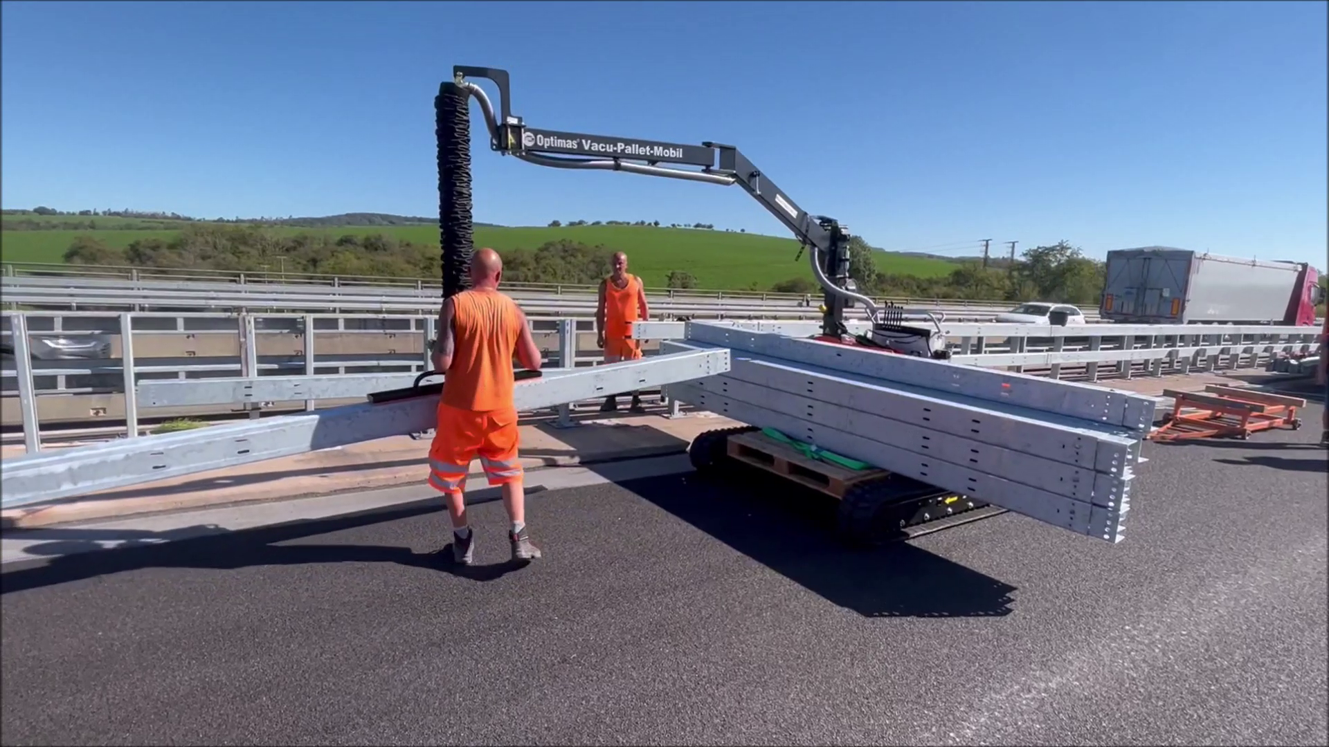 7-vlcsnap-2023-09-18-07h38m26s458