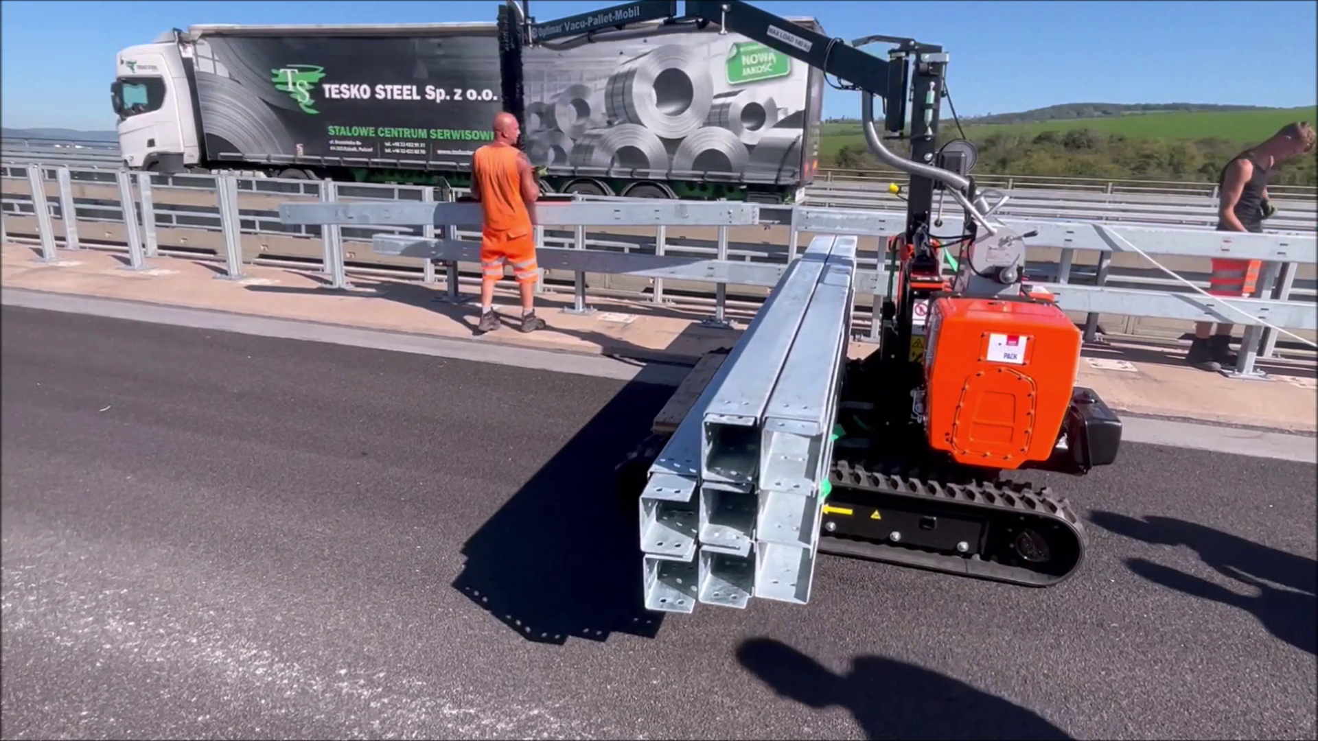 8-vlcsnap-2023-09-21-13h45m58s528